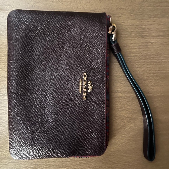 2 Coach wallets - Picture 3 of 4